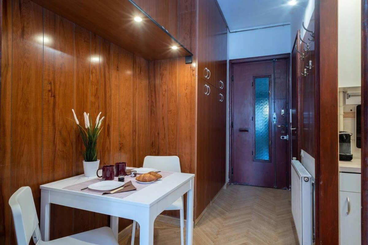 Convenient Apartment In The Heart Of Downtown Budapest Exterior photo